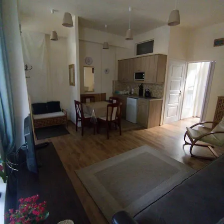 Céhmesterek Apartamento